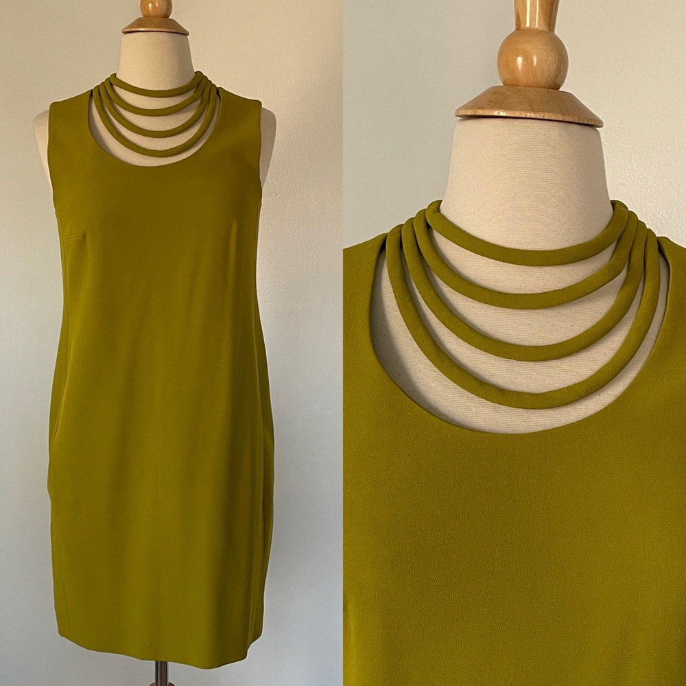 Diane Von Furstenberg 1960s Style Green Ring Neck Mini Dress With Pockets